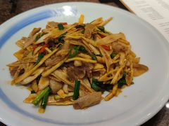 脆笋炒信阳腊肉-阿庄新豫菜(航海东路店)