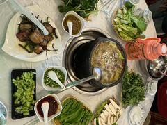 -鲁朗纳麦石锅鸡庄园