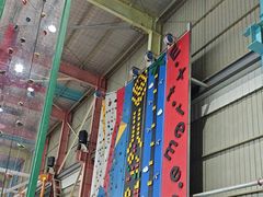 -天空之城蹦床攀岩运动馆·团建拓展·亲子游乐·生日派对(合肥店)
