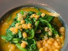 豌豆黄浸豌豆尖-半山腰·云南菜(侨福芳草地店)