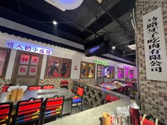 -马路牙子烧烤音乐酒馆(望京店)