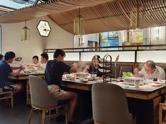 -左庭右院鲜牛肉火锅(浦江欢乐颂店)