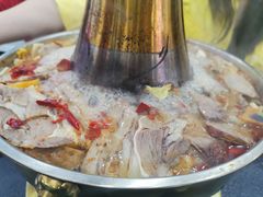 -撒拉人家.酸菜牦牛肉火锅