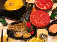 -鲜入围煮花胶鸡海鲜火锅