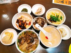 -正一涵老味道名小吃(广汉总店)