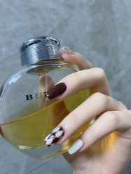 -UGIRL有个美甲