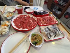 -毛辣果·贵州红酸汤牛肉火锅(西单店)