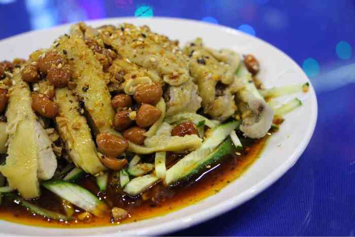 朵斯提·清真披萨-"第一次去,老板娘说团购劵不能用,分时间段.