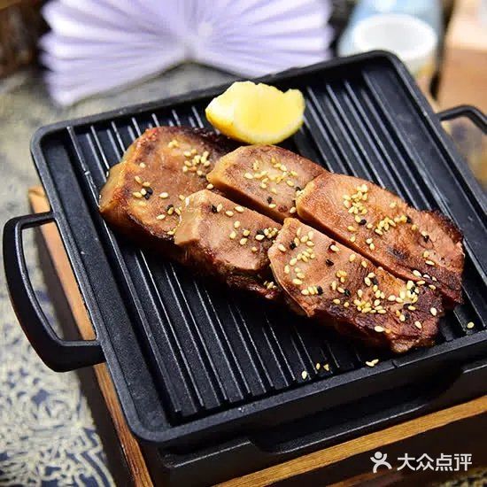 大隐于市静安暻阁酒店，环境清幽，人均¥150享酒店招牌日料