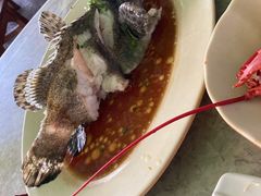 -四川小胡子海鲜(丁村万人海鲜广场店)