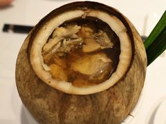 炖椰子鸡-山泉公馆酒家(广州东站店)