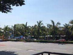 -万绿园
