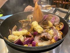 -胡须佬鸡煲四季火锅店(石厦西村直营店)