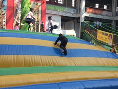 -蒙特利亲子乐园