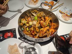 -七欣天香辣蟹火锅(闵行浦江欢乐颂店)