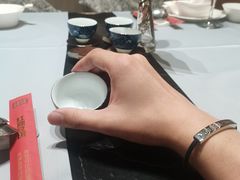 -红鼎豆捞·非遗鲍皇汤火锅(宝丰路店)