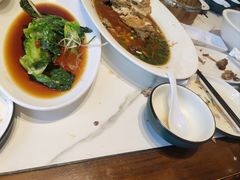 -梅利汴京烤鸭•开封豫菜地标店(东大街店)