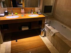 -青岛富力艾美酒店