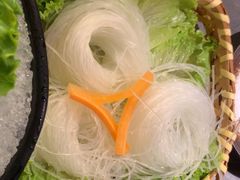 -湊湊火锅·茶憩(杭州湖滨银泰in77店)