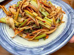 -包整·丝娃娃(一览甲秀楼风景店)