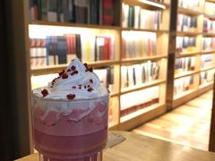 -猫的天空之城概念书店(杭州南宋御街店)