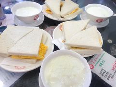 鲜牛肉鸡蛋三明治-义顺牛奶公司(庇利金街店)