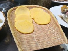 -东来菜馆•手抓海鲜家常菜•海鲜锅贴(鸽子窝店)
