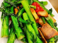 叉烧炒芥蓝-粤·向群饭店(龙津东路总店)