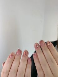 -悦指间美甲美睫