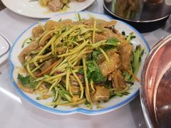 -一口猪海鲜浑锅·东北家常菜