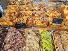 -红跑车蛋糕世界(网巾市店)
