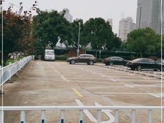 -源深体育中心-停车场