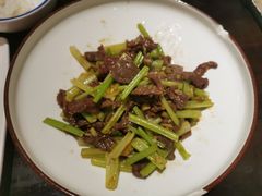 -饭桌故事·血鸭湘(荣宝华店)