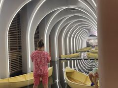 -涨巢·潮玩水疗局