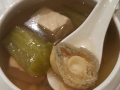 黄豆凉瓜大连鲍汤-红棉中餐厅·广州海航威斯汀酒店