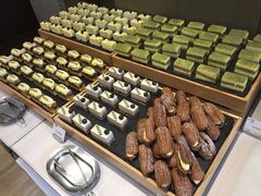 甜品自助-陆家嘴万怡酒店·万荟轩