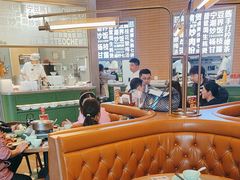 -潮界(LU·ONE凯德晶萃广场店)