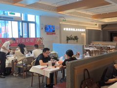 -肥肥虾庄·金牌油焖大虾(汉口城市广场店)