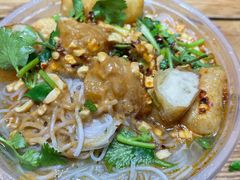 鸡汤豆腐-花儿姐与战哥的美食档