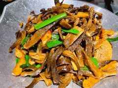 小炒鹿茸菌-韵秋荷(宝山龙湖天街店)