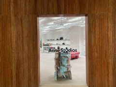 -Acne Studios(芮欧百货店)