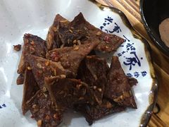 -小球滚滚湘菜馆·烤鱼·口味虾(太平街店)