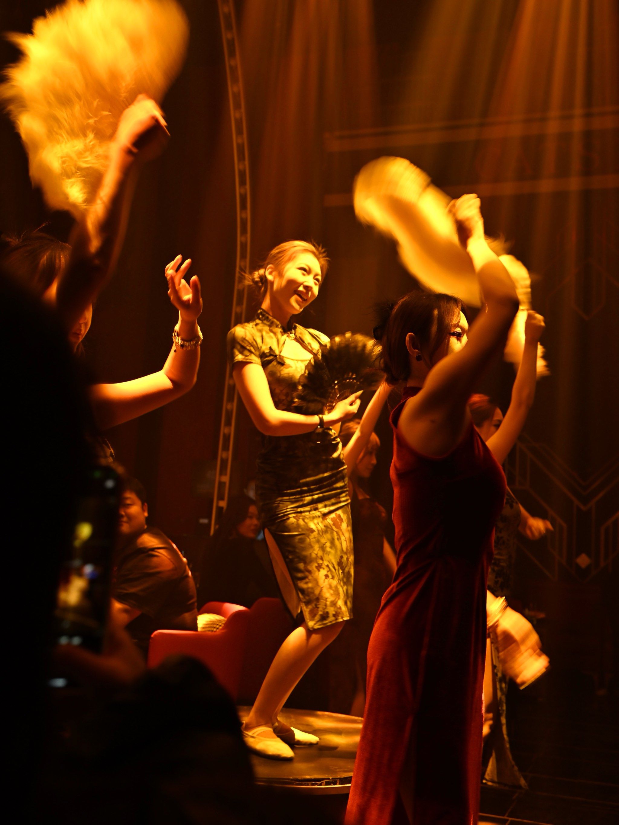 什么地方……这是我能看的吗❗️❗️❗️