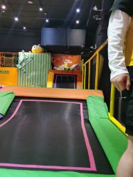 -蹦蹦跳跳(新奥购物中心店)