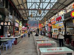 -鸿通城购物中心