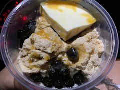 焦糖乌龙奶茶冰-堂屋糖水店(愚园店)