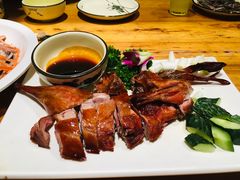 -老滇山寨•云南特色菜•地方菜•民族风情歌舞表演(金碧店)