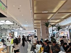 -胖东来生活广场(健康路店)