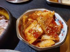 辣白菜-炉石六本目·冰鲜和牛炭火烤肉·寿喜烧店(梅江店)