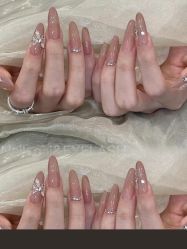 -赢韵美甲美睫瑞士净斑中心